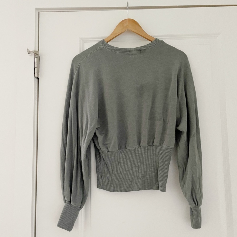 Monrow Ribbed Knit Sweater Top - Picture 2 of 4